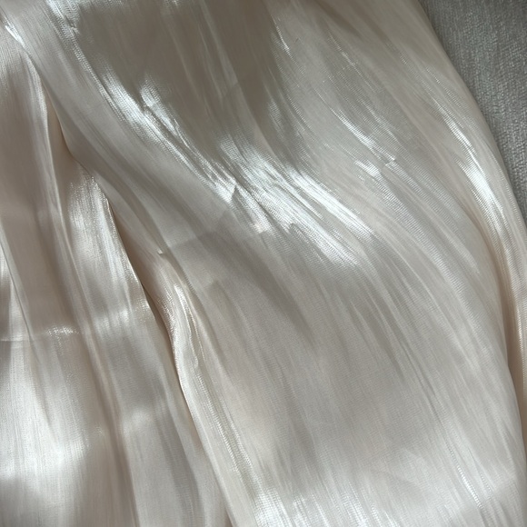 Cinq a Sept stunning Christie Top chic ivory tiered w bows 3/4 arm - Picture 8 of 11